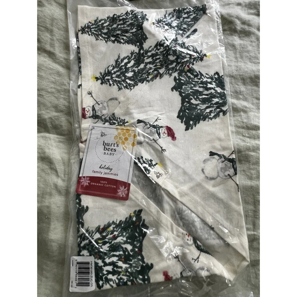 Burt’s Bees Matching Family Jammies Dog Bandana One Size 30x21x21